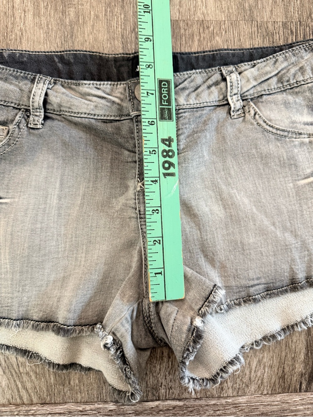 Vintage Y2K Joe Boxer Low Rise Denim Micro Shorts Grey Black Acid Wash Sz 11 Jr - Picture 7 of 8